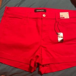 Express Women’s Mid Rise Shortie